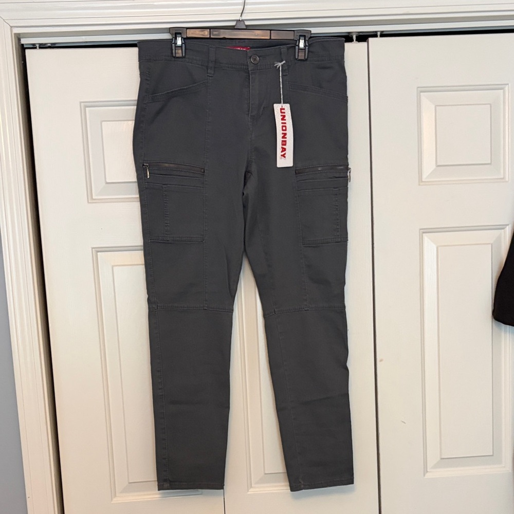 UNIONBAY Charcoal Gray Cargo Pants with Zip Pockets